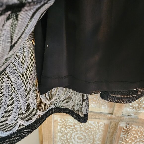 DKNY Black Mesh Fit & Flare Dress with White Leaf Embroidery Size 14 - Picture 4 of 9